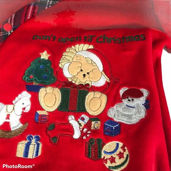 Little Me Baby's First Christmas Size 3 Month Red Footie Beanie Bib Set New - Picture 3 of 12